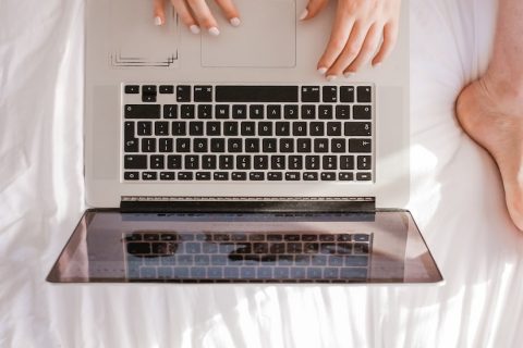 vx辅助注册后立即修改个人信息教程。