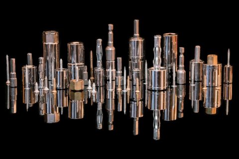 微信团队里面帮别人解封为什么要银行卡号？