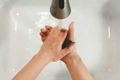 如何快速完成vx辅助注册？